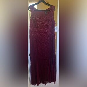 Elegant Burgundy Lace Gown with Jacket